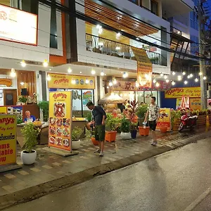 Benny's Отель
