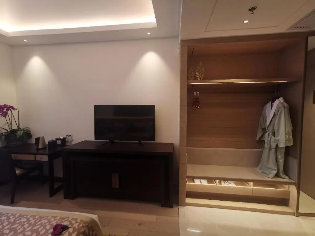 Nanhai International Hotel Сиануквиль 5*,  Камбоджа