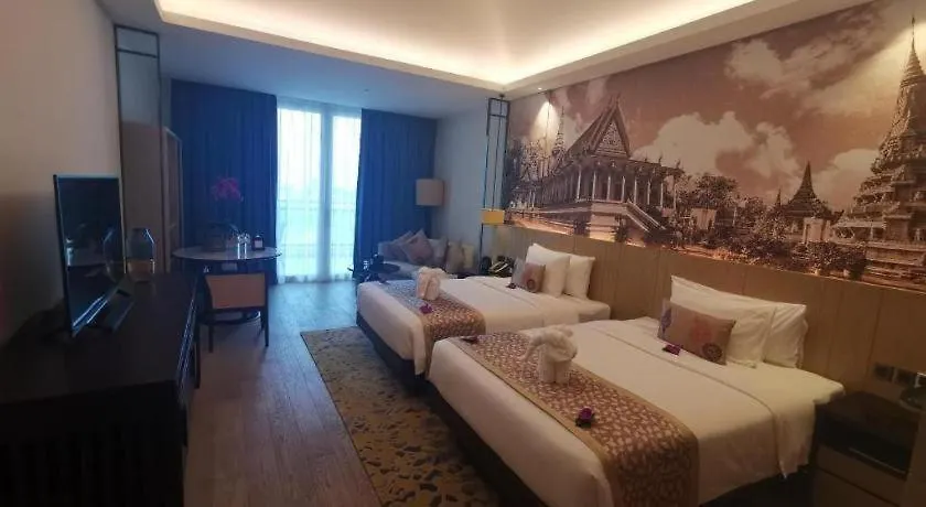 *****  Nanhai International Hotel Сиануквиль Камбоджа