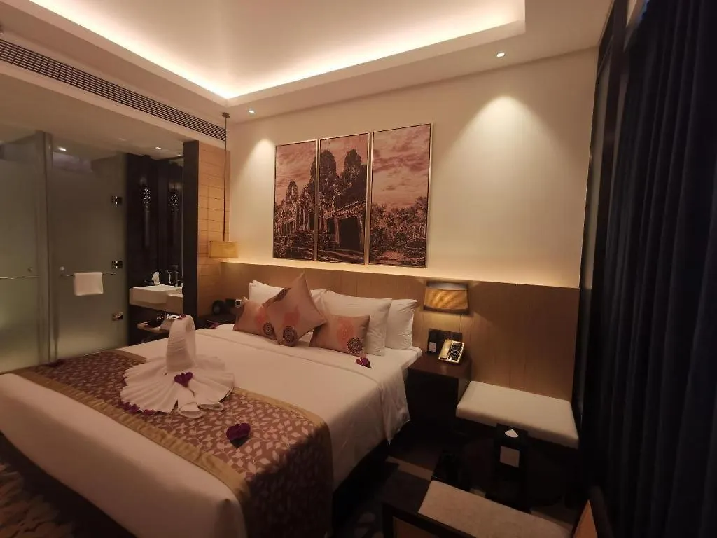 Nanhai International Hotel 시아누크빌 5*,
